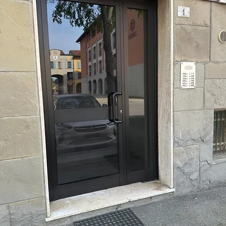 아파트 La Casa Di Miki Villa Rossi